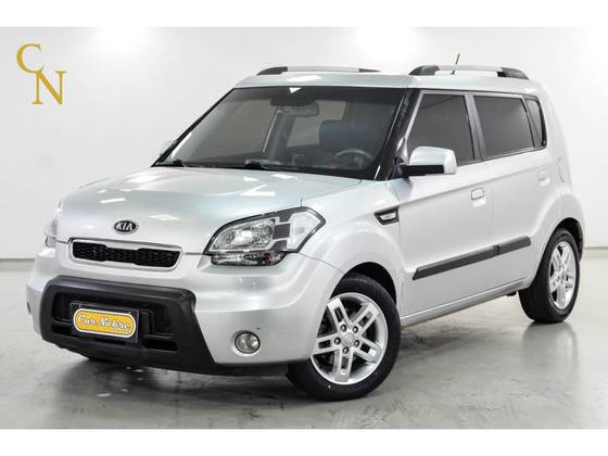 KIA SOUL 1.6 EX 16V GASOLINA 4P AUTOMÁTICO KIA SOUL 1.6 EX 16V GASOLINA 4P AUTOMÁTICO